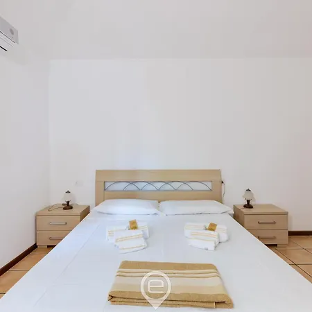 Apartment Mirto 3 *