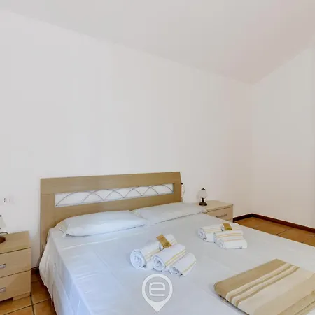 Apartment Mirto 3 *